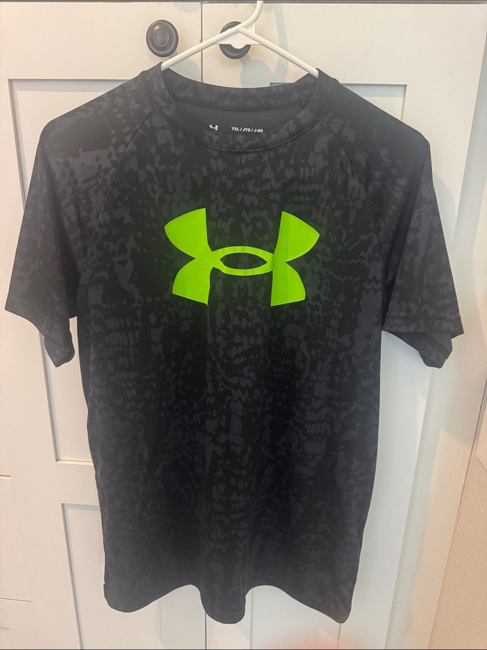 Under Armour Youth XL Dri-Fit Black Short Sleeve Tee with Neon Green Logo